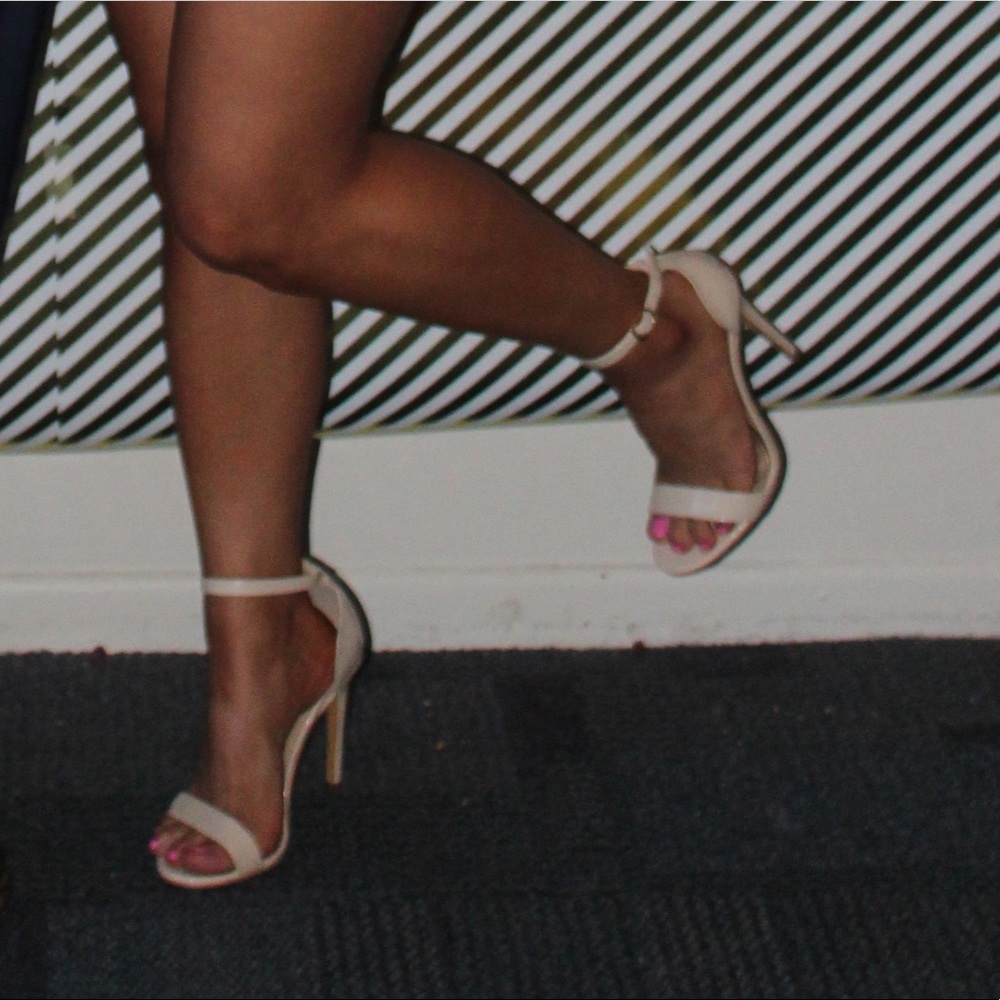 Nude Heels - Picture 4 of 7